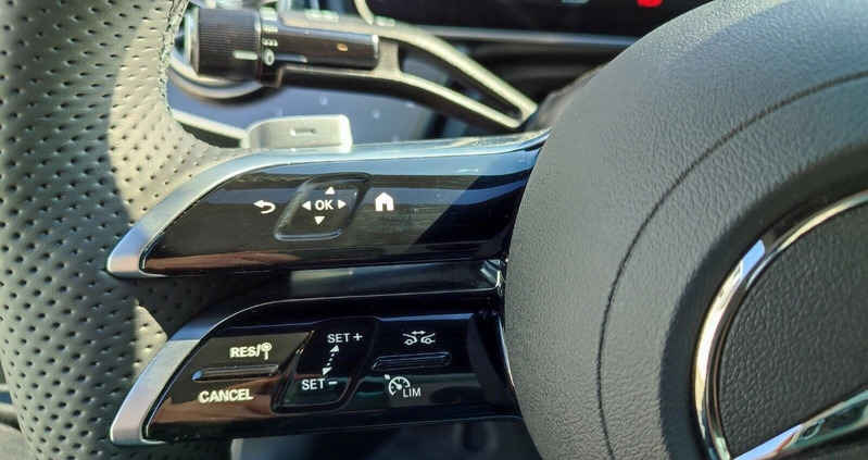 Mercedes-Benz EQE cena 374900 przebieg: 9355, rok produkcji 2023 z Tłuszcz małe 379